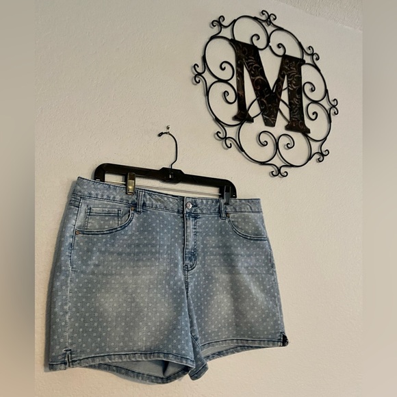 Brand New Without Tags Size 16 Jean Shorts by Artisan NY - Picture 2 of 10